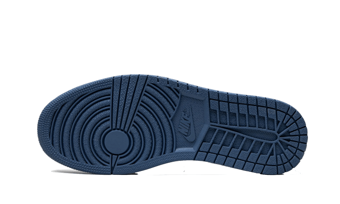 AirJordan1RetroHighOGDarkMarinaBlue4_800x.png