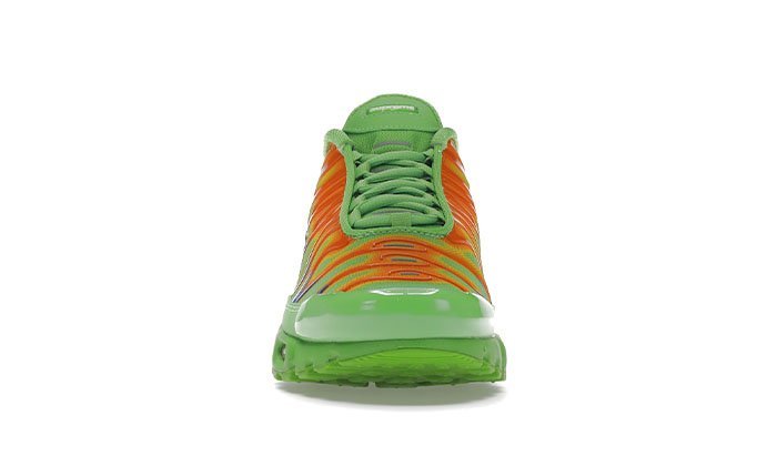 Nike-Air-Max-PlusSupreme-Green-2.jpg
