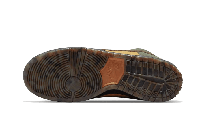 Nike-SB-Dunk-High-Pass_Port-Work-Boots-wethenew3_800x.png