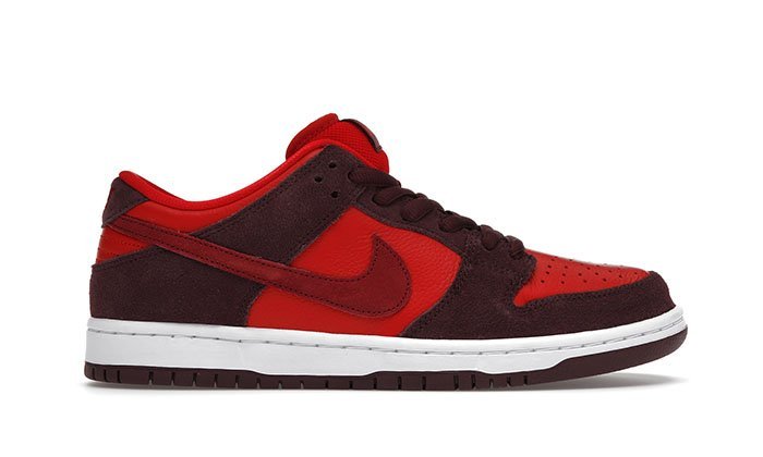 Nike-SB-Dunk-LowCherry-1.jpg