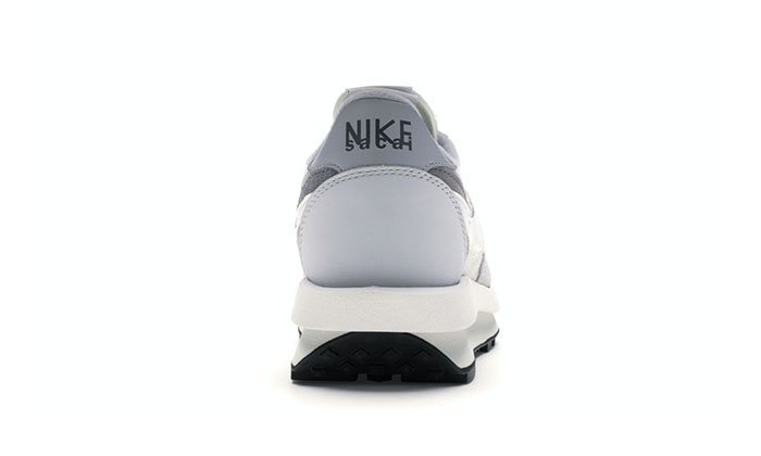 Nike-x-Sacai-LDWaffle-Summit-White-3.jpg