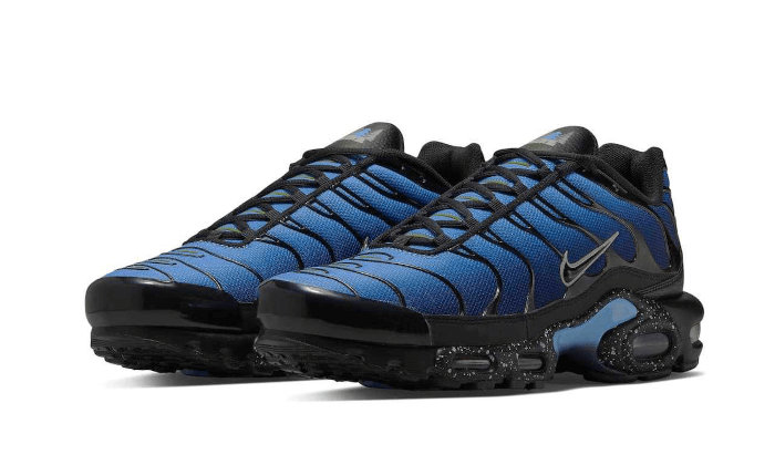 NikeAirMaxPlusBlueBlack1_800x.png
