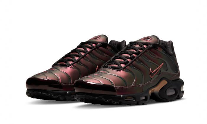 NikeAirMaxPlusOGScarab2_800x.jpg