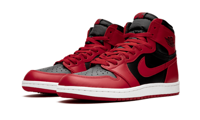 Wethenew-Sneakers-France-Air-Jordan-1-High-85-Varsity-Red-BQ4422-600-2_1_800x.png