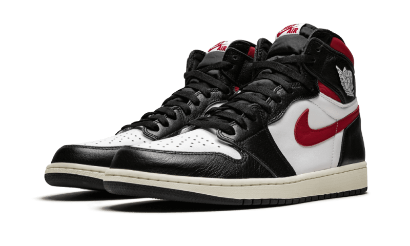 air-jordan-1-retro-high-black-gym-red-404684_800x.png