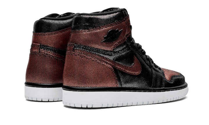 air-jordan-1-retro-high-fearless-metallic-rose-gold-564524_800x.png