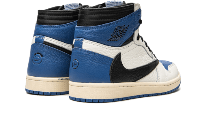 air-jordan-1-retro-high-og-sp-travis-scott-fragment-military-blue-362164_800x.png