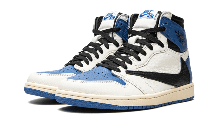 air-jordan-1-retro-high-og-sp-travis-scott-fragment-military-blue-931970_800x.png