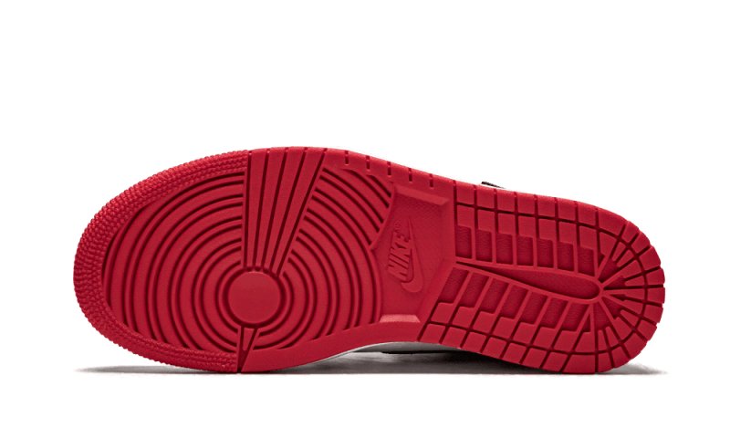 air-jordan-1-retro-high-satin-black-toe-955418_800x.png