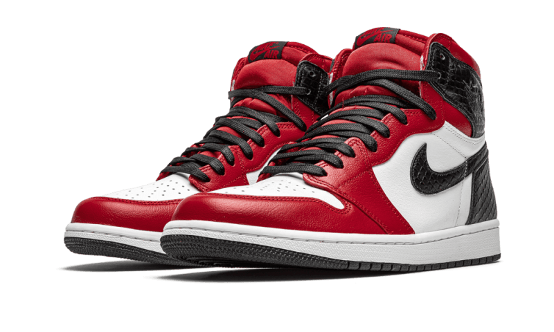 air-jordan-1-retro-high-satin-snake-chicago-670771_800x.png