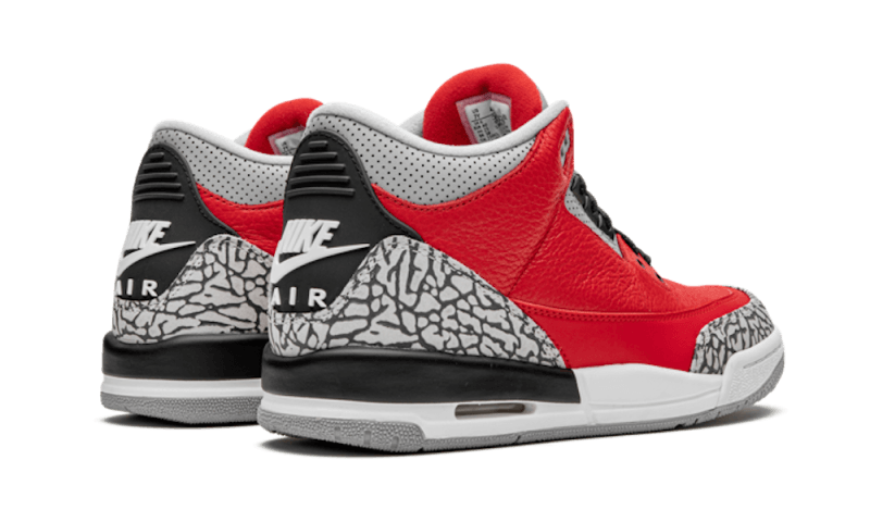 air-jordan-3-se-red-cement-545302_800x.png
