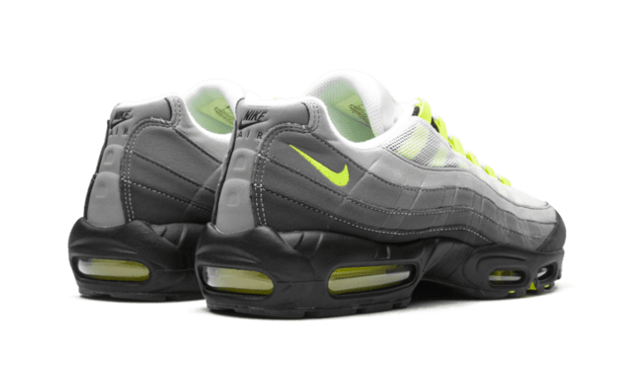 air-max-95-og-neon-2020-391639_800x.png