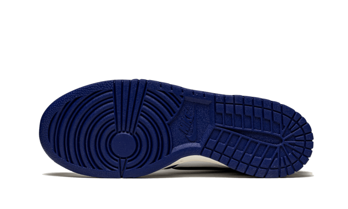 dunk-high-ambush-deep-royal-blue-295653_800x.png