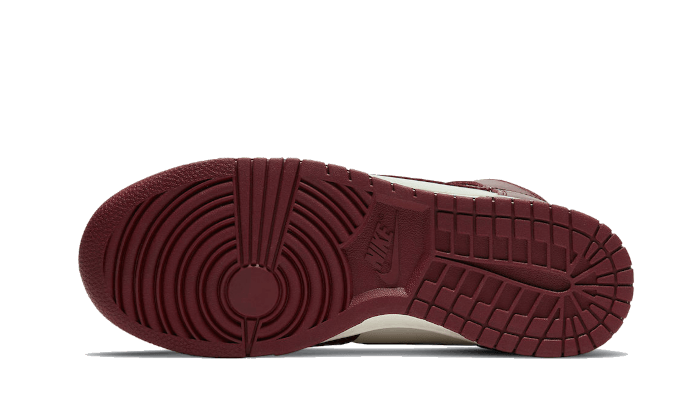 dunk-high-sail-team-red-820856_800x.png