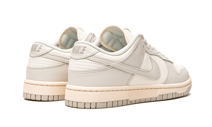 dunk-low-light-bone-423346_800x.png