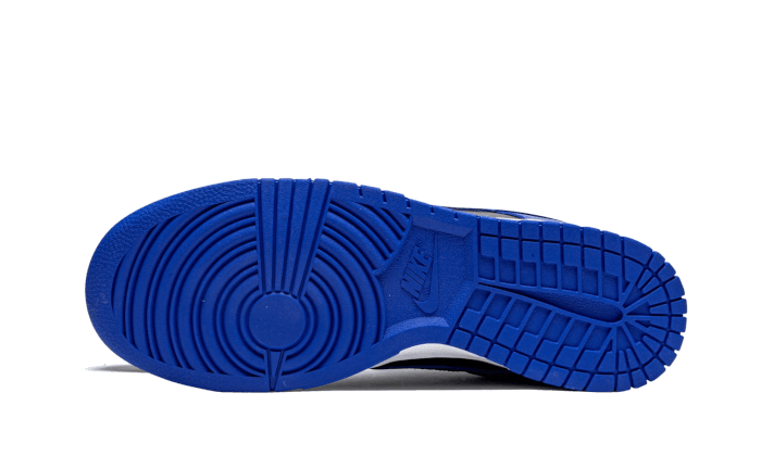 nike-dunk-low-hyper-cobalt-4_800x.png