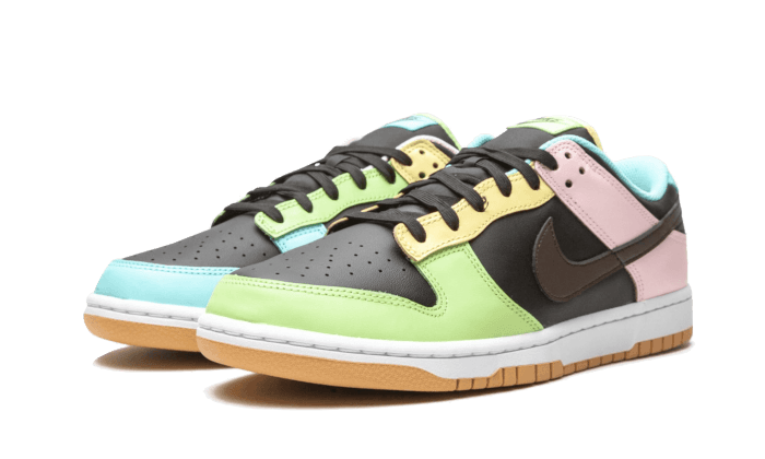 nike-dunk-low-se-free-99-black-1-677780_800x.png