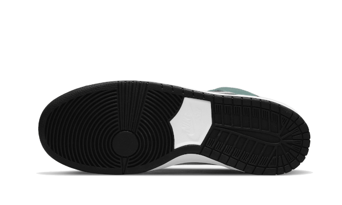 nike-sb-dunk-high-green-suede-1_800x.png