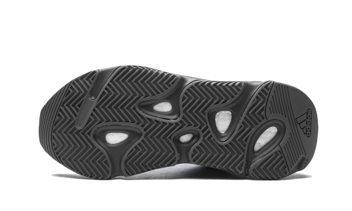 yeezy-700-mnvn-bright-cyan-727171_800x.png
