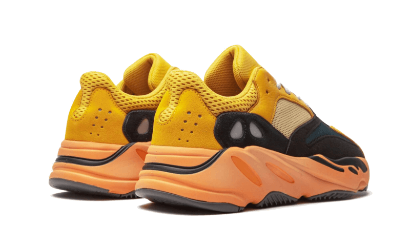 yeezy-700-sun-557405_800x.png