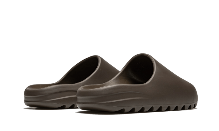 yeezy-slide-soot-174122_800x.png