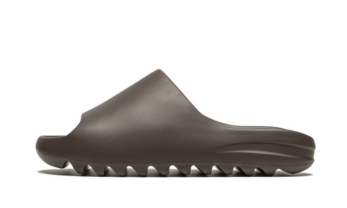 yeezy-slide-soot-672186_800x.png